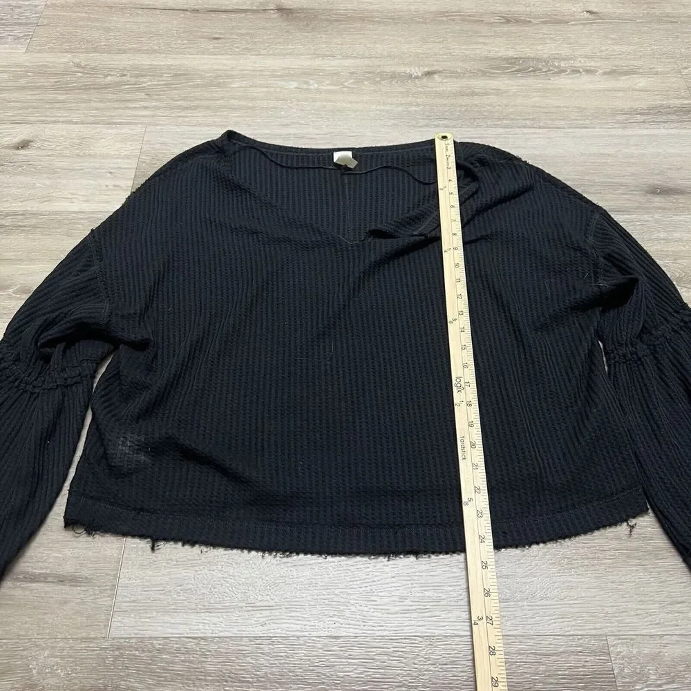 FREE PEOPLE We The Free Women Black Waffle Knit Top Size Medium Belt Sleeve